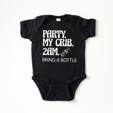 The perfect bodysuit for your perfect baby! These short sleeve bodysuits have 3 snap closure and double needle ribbed binding on neck, shoulders, sleeves, and leg openings. Machine wash cold, inside out. Air dry or tumble dry low. Baby Onies With Sayings, Cricut Onsies Ideas, Baby Onsies Ideas Boy, Baby Onesies Ideas, Cricut Onesie Ideas, Baby Boy Onesies Vinyl, Baby Stuff Must Have, Cricut Baby Onesie, Onesie Cricut