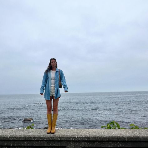 to the sea 🦪 Deb Peifer Style, Deb Peifer, Road Trip Outfit, Hippie Cowgirl, Winter Inspo, Trip Outfits, July 7, Kinds Of Clothes, Mom Outfits