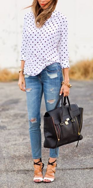 Dots Top + Distressed Jeans + Black Leather Handbag + Stripe Sandals White Polka Dot Shirt Outfit, Dot Shirt Outfit, Polka Dot Shirt Outfit, Stripes Outfit, Casual Chique Stijl, White Polka Dot Shirt, How To Have Style, Style Désinvolte Chic, Mode Tips