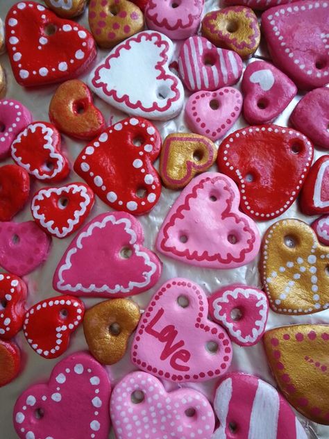 Valentine Salt Dough Ornaments, Valentines Salt Dough Projects, Salt Dough Cookies, Valentine Salt Dough Craft, Salt Dough Valentines Crafts, Air Dry Clay Valentines Projects, Salt Dough Hearts, Salt Dough Projects, Valentines Art For Kids