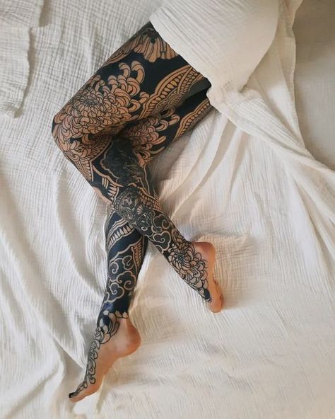 Tattoed Legs Woman, Leg Blackout Tattoo, Blackout Legs Tattoo, Black Out Leg Tattoo, Ornamental Tattoo Leg, Ornamental Leg Sleeve, Bohemian Tattoo Ideas, Leg Sleeve Women, Whole Leg Tattoo Female