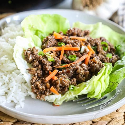 Lettuce wrap lovers rejoice! Ground beef is coated in a sweet and savory Korean-style sauce and served inside a crisp lettuce cup for a quick 20-minute dinner recipe. It will be a family favorite and is so fun to share as an appetizer, too! Top with crunchy shredded carrots, your favorite slaw, and Yum Yum sauce or spicy mayo for a flavor-packed meal ready in no time. You can use this Asian ground beef recipe to serve in different ways, like in a big bowl of rice and veggies or as a taco! Lettuce Wraps Beef, Asian Ground Beef Recipes, Easy Lettuce Wraps, Korean Beef Recipes, Sauteed Chicken Breast, Asian Lettuce Wraps, Salads Recipes For Dinner, Ground Beef And Cabbage, Beef Lettuce Wraps