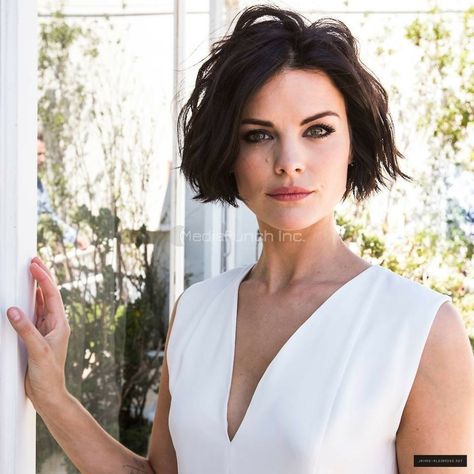 Jamie Alexander Hair, Jaime Alexander, Jamie Alexander, Extension Hair, Jaimie Alexander, Wavy Bobs, Edgy Hair, Great Fashion, Haircut And Color