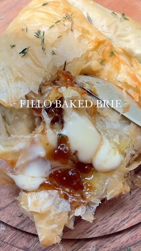 ConVino | Cheese, Wine, Easy Appetizers & Charcuterie on Reels | Icandy · Keep Dat (Radio Edit) Phyllo Appetizers, Cheesy Recipes Easy, Super Easy Appetizers, Cheese Wheel, Cheese Wine, Easy Appetizers, Savoury Recipes, Phyllo Dough, Pastry Tart