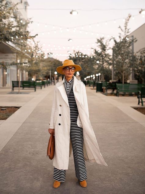 Roz Kaur, Denise Boomkens, Brother Vellies, She's A Lady, Coat Street Style, Girl Closet, Advanced Style, Style Challenge, Current Styles