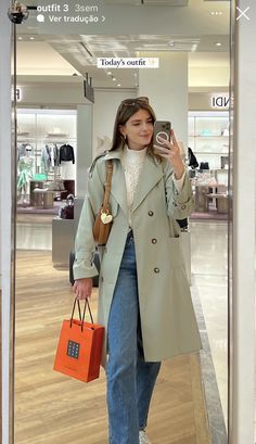 Casual College Outfits, Winter Fashion Outfits Casual, Fashion Top Outfits, Everyday Fashion Outfits, Woman Suit Fashion, Minimal Outfit, Boost Your Confidence, Never Underestimate, Green Coat