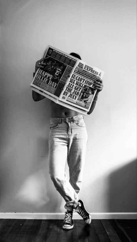 Newspaper Background Photoshoot Ideas, Aesthetic Men Photography Ideas, Photography With Newspaper, Aesthic Instagram Photos, Newspaper Portrait Photography, Men Self Portrait Photography, Men Aesthetic Photos, Black And White Lifestyle Photography, Creative Model Photography