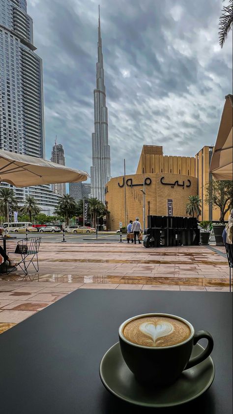 Dubai Story Instagram, Coffee In Dubai, Cafe Dubai, Dubai Market, Instagram Food Pictures, Dubai Photography, Dubai Food, Airport Aesthetic, Dubai Vacation