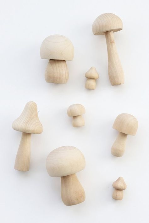 Wooden Mushroom Ornaments - For those who love to create and decorate with unique Christmas ornaments, this simple project is for you. DIY Wooden Mushroom Christmas Tree Ornaments. Mushroom Christmas Tree, Wooden Mushrooms, Mushroom Ornaments, Mushroom Christmas, Unique Christmas Ornaments, What To Make, Ornaments Diy, Wooden Diy, Unique Christmas