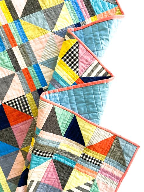 Modern Memory Quilt, Half Square Quilt Patterns, Fat Quarter Bundle Quilt Pattern, Basic Quilt Blocks, Scrap Buster Quilts, Simple Quilt Patterns For Beginners, Scrappy Half Square Triangle Quilts, Quilt Projects Ideas, Fat Quarter Baby Quilt Pattern