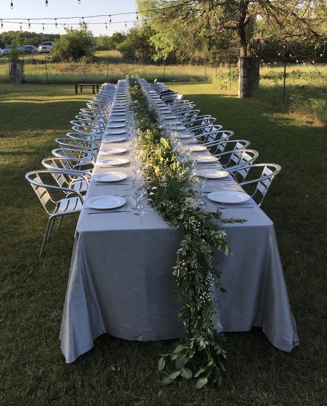 Beautiful wedding table with garland and flowers from Sam’s and Costco. Easy and inexpensive. Costco Wedding Garland, Costco Garland Wedding, Long Table Baby Shower Decor, Costco Flowers Wedding, Costco Wedding Flowers, Elegant Outdoor Wedding Reception, Costco Wedding, Costco Flowers, Wedding Greenery Garland