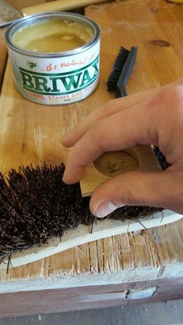 How to Apply Briwax (beeswax) to Oak: 6 Steps Gel Stain Kitchen Cabinets, Stained Furniture, Diy Kitchen Cabinets Makeover, Stained Kitchen Cabinets, Honey Oak Cabinets, Basement Redo, Stripping Furniture, Cabinets Makeover, Cleaning Cabinets