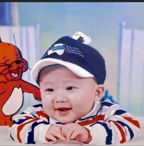 Changbin Baby Changbin, Skz In Cute, Best Rapper, Baby Photo, Baby Pictures, Baby Photos, Baby Face, Media