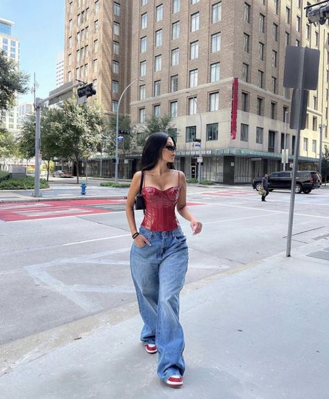 Red Inspired Outfits, Corset Outfit Street Style, Corset And Jeans Outfit, Red Corset Outfit, Baddie Concert Outfits, Corset Top And Jeans, Concert Outfit Aesthetic, Red Top Outfit, Red Corset Top