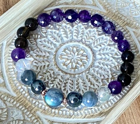 Spirit Element Beaded Gemstone Bracelet, Intuition, Spiritual Insight, and Protection Bracelet, Yoga Boho Meditation Bracelet, Perfect Gift Spirit Element, Meditation Bracelet, Angel Aura Quartz, Angel Aura, Protection Bracelet, Labradorite Beads, Single Stone, Amethyst Beads, Healing Bracelets