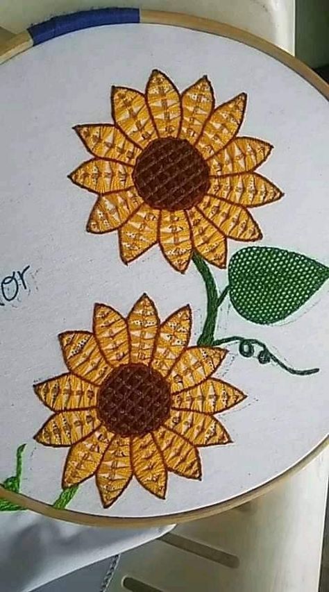 Fly Stitch Filling Design In Aari, Sheaf Stitch Embroidery Design, Mat Filling Stitch Design In Aari Work, Butterfly Stitch Aari Work Designs, Aari Stitches, Types Of Embroidery Stitches, Butterfly Stitch, Button Hole Stitch, Modern Hand Embroidery Patterns