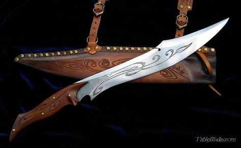 Lotr Elf, Fable Blades, Oc Insert, Aragorn Lotr, Browns Elf, Strider Knives, Lotr Elves, Male Oc, Knife Gifts