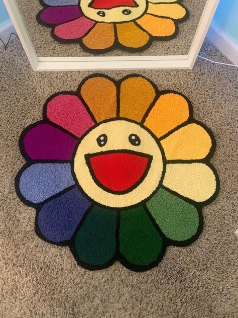 #takashimurakami #takashi_murakami #handmade #handmaderug #aesthetic #roomdecor #decor #rug Bedroom Hypebeast, Rug Preppy, Smiley Face Rug, Sunflower Rug, Rug For Room, Hypebeast Rug, Cartoon Sunflower, Cartoon Smiley Face, Flower Carpet