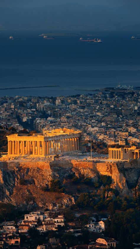 Athens Wallpaper, Athens Summer, Greek City States, The Acropolis Of Athens, Greece Wallpaper, Plaka Athens, Troy City Ancient Greece, Athens Travel, Landscape Reference