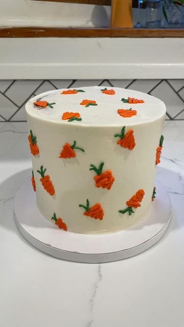 Baker Bettie® | Baking Educator on Instagram: "Does carrot cake shine best in the spring or fall? 🥕 Regardless of the season, you need to make this cake! Here are the components: - Cake layers: my classic carrot cake recipe - Filling: salted caramel sauce (cooled to room temp) - Frosting: Italian Meringue Buttercream (carrots made by coloring the same buttercream and piped using a small round tip) While the caramel sauce definitely brings sweetness to the cake, I purposely paired it with an Buttercream Carrots, Classic Carrot Cake Recipe, Baker Bettie, Classic Carrot Cake, Italian Meringue Buttercream, Italian Buttercream, Carrot Cupcakes, Italian Meringue, Cake Layers