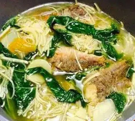 Saluyot, Labong at Pritong Isda Bamboo Shoots Recipe Filipino, Dinengdeng Recipe, Egyptian Spinach, Bamboo Recipe, Recipes Filipino, Pinoy Foods, Asian Recipe, Diet Dinner, Fruit Health Benefits