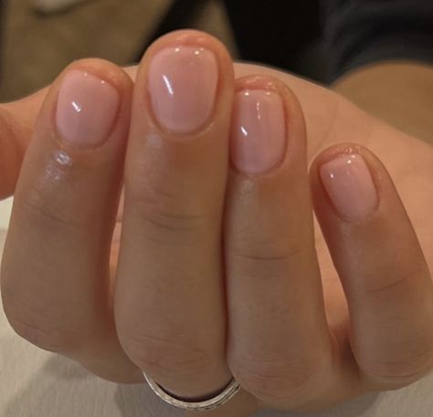 Short Nail Bed, Short Natural Nails, Subtle Nails, Nail Bed, Simple Acrylic Nails, Short Nail, Cute Gel Nails, Nail Jewelry, Minimalist Nails