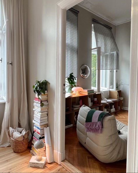 my scandinavian home: Cici and Locke's Cosy, Relaxed, and Elegant Berlin Home Berlin Home, My Scandinavian Home, Berlin Apartment, Striped Bedding, Future Apartment, H&m Home, Elegant Home, Scandinavian Home, Elegant Homes