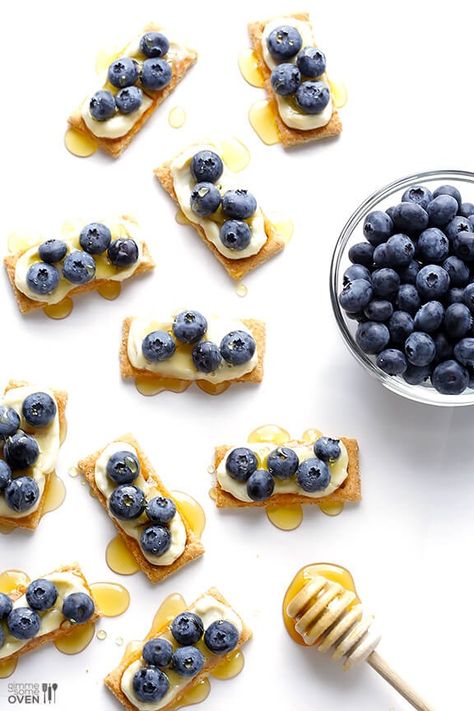 Easy Blueberry "Cheesecake" Bites -- all you need are 4 ingredients to make this quick and easy dessert/snack | gimmesomeoven.com Blueberry Cheesecake Bites, Easy Blueberry Cheesecake, Blueberry Snacks, Cheesecake Bites Recipe, Cheese Wedge, Dessert Spread, Dessert Bites, Gimme Some Oven, Easy Blueberry