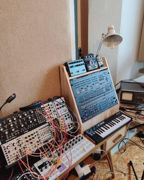 Synth Setup, Music Engineers, Analog Music Studio, Analog Synthesizer, Modular Synth, Vintage Synth, Audio Studio, Analog Synth, Studio Desk