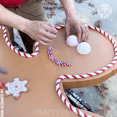 Gingerbread Man Theme Party, How To Decorate Gingerbread Men, Jumbo Ornaments Diy, Diy Gingerbread Outdoor Decorations, Diy Giant Gingerbread Man, Diy Gingerbread Man Decorations, Outdoor Gingerbread Man, Gingerbread Outdoor Christmas Decor, Gingerbread Diy Decorations