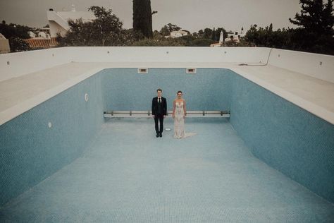 Lisa & Andreas decided to stay close to each other,  in an empty pool, somewhere in Portugal. 🌿 ••• more at www.kevinbiberbach.com ♡ •••… Swimming Pool Photography, Popular Spring Outfits, Empty Pool, Stage Lighting Design, Band Playing, Abandoned Hotels, Pool Photography, Pool Wedding, Raw Emotion