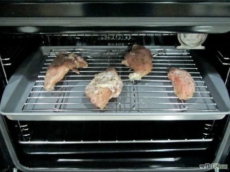 How To Broil Chicken In The Oven, Broil Chicken In Oven, Broil Chicken, Pan Chicken Breast, Cornish Hen Recipe, Marinating Chicken Breast, Broiled Chicken, Raw Chicken, Pan Chicken