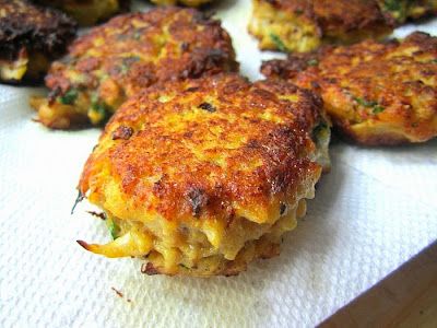 Otto Lenghi, Yotam Ottolenghi Recipes, Veggie Fritters, Cauliflower Fritters, Ottolenghi Recipes, Eat Vegetables, Veg Dishes, Yotam Ottolenghi, Fritter Recipes