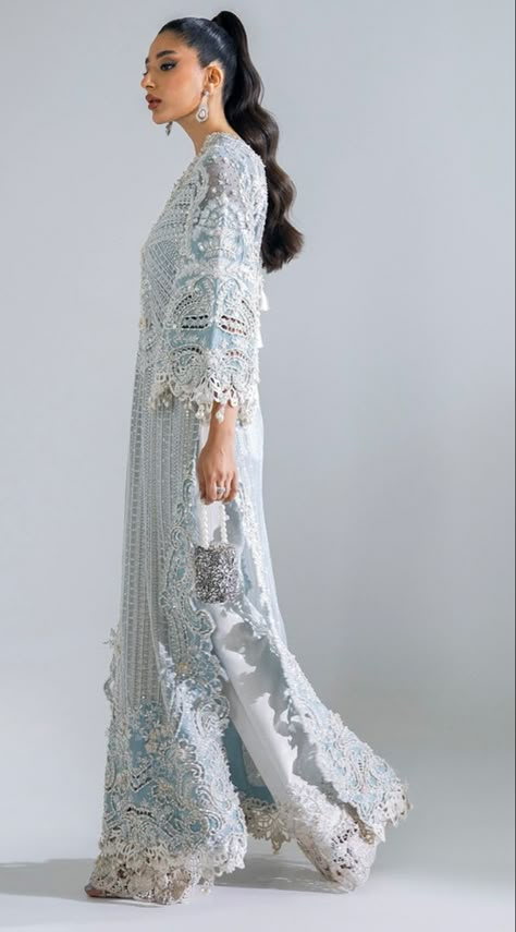 Abaya Lace, Chinese Style Wedding Dress, Stunning Dresses Gowns, Lace Abaya, Asian Wedding Dress Pakistani, Fashion Abaya, Modesty Fashion, Bodo, Boutique Dress Designs