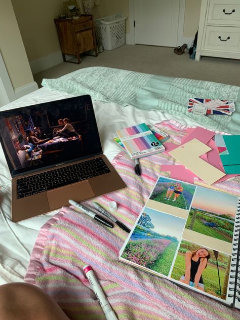 Halle Sandberg Scrapbook, Preppy Scrapbook Ideas, Senior Year Scrapbook Ideas, Scrapbook Inspo Aesthetic, Senior Scrapbook Ideas, 2023 Scrapbook, Senior Year Scrapbook, School Memories Scrapbook, Scrapbook Inspo