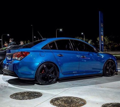 Holden Cruze Modified, Chevrolet Cruze Modified, Chevy Cruze Custom, 2017 Chevy Cruze, Chevy Malibu Ss, 2016 Chevy Cruze, Car Paint Jobs, Car Modified, Chevy Cobalt