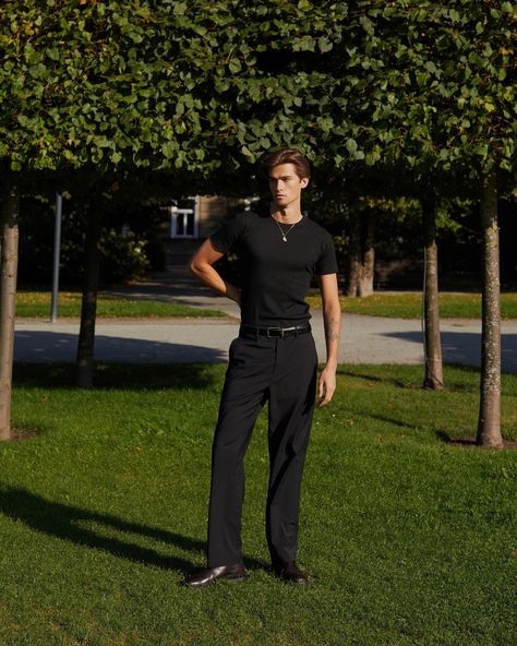 Autumn fit for men 2022, Vagabond Mike boots All Black Classy Outfit Men, Mens Black Outfit Classy, Classy Black Outfit Men, Classy Men’s Fashion, All Black Outfit Men Classy, Mens All Black Outfit Classy, Classy Men Outfits Gentleman Style, Mens Black Jeans Outfit, Black Jeans Outfit Mens