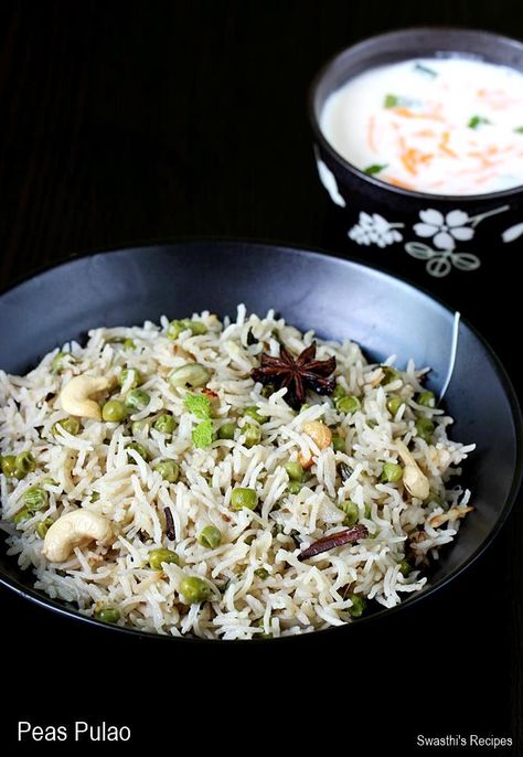 Peas pulao - Matar pulao #recipe #vegetarian #indianfood Peas Pulao Recipe, Indian Rice Recipes, Spiced Rice, Arroz Frito, Pulao Recipe, Cooking Recipes Healthy, Biryani Recipe, Lunch Box Recipes, Foodie Recipes