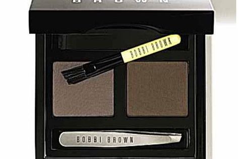 Brow grooming kit from Bobbi Brown Eyebrow Products, Face Regimen, Bobbie Brown, Light Brow, Dark Brows, Skin Washing, Eyebrow Kits, Brow Kit, Facial Wrinkles