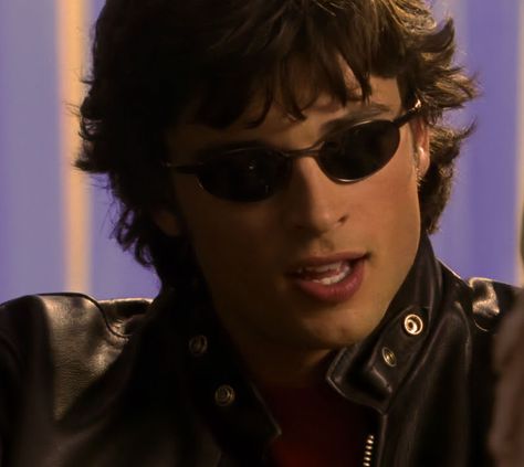 Clark Kent Smallville, Smallville Clark Kent, Tom Welling Smallville, Me Season, Cheaper By The Dozen, Kal El, Tom Welling, Kristin Kreuk, To The Bone