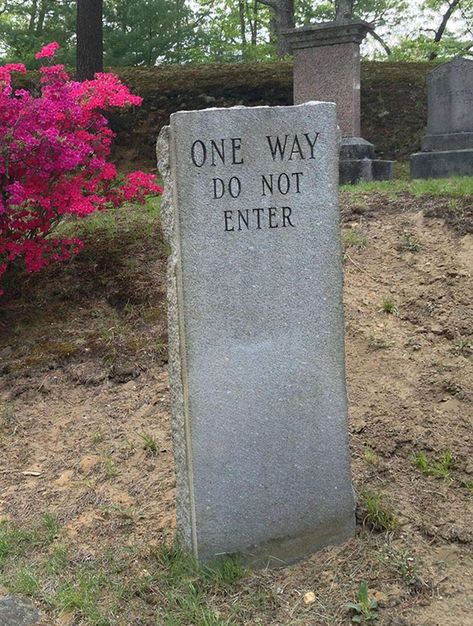 Do Not Enter Funny Tombstone Sayings, Rip 30s, Funny Tombstones, Grave Ideas, Tombstone Quotes, Tombstone Epitaphs, Halloween Gravestones, One Pun, Halloween Porch