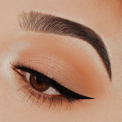 Easy Orange Eye Makeup, Mackup Ideas Simple Indian, Orange Simple Makeup, Simple Orange Eyeshadow Looks, Simple Copper Eye Makeup, Nice Makeup, Preppy Makeup, Eye Makeup Images, Too Much Makeup