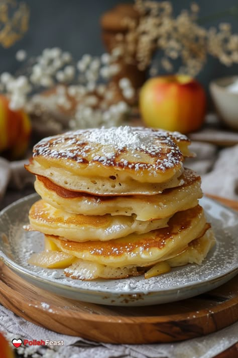 Polish Pancakes - Racuchy z Jabłkami Polish Snacks, Polish Breakfast, German Goulash, Eclair Dessert, Polish Desserts, Hungarian Paprika, Polish Foods, Sauerkraut Recipes, Apple Pancakes