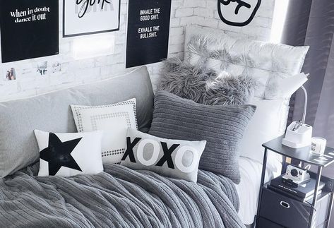 Bedroom Boys Teenagers, Boy Teenager, Dorm Room Headboards, Twin Xl Beds, Dorm Room Ideas, College Dorm Room, Dance It Out, Twin Xl Bedding, How To Have Twins