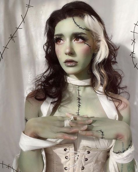 Kostum Halloween, Horror Halloween Costumes, Creepy Halloween Makeup, Halloween Coustumes, Hot Halloween Outfits, Bride Costume, Pretty Halloween Costumes, Couples Halloween Outfits, Pretty Halloween