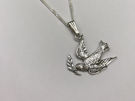 Silver Dove Necklace, Dove Pendant, Dove Jewelry, Dove Necklace, Jewellery Silver, Dress Indian, Jewellery Gift, Indian Style, Valentines Gift