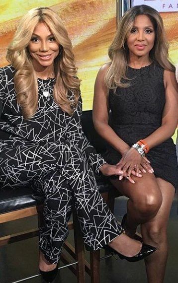 Tamar and Toni Braxton on The Talk Braxton Sisters, The Braxtons, Foreign Celebrities, Tamar Braxton, Toni Braxton, Sisters Forever, Royal Babies, Celebrity Families, Black Hollywood