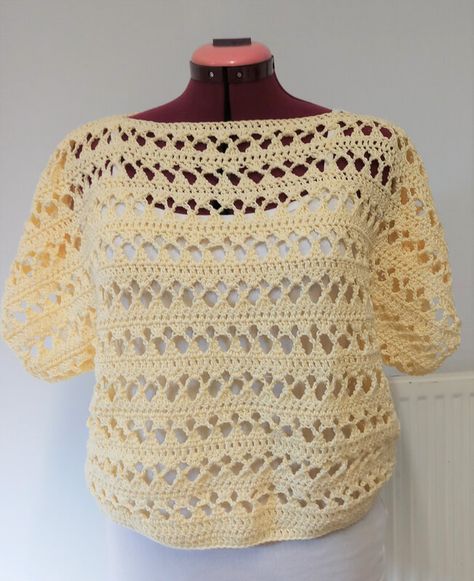 Blouse Au Crochet, Haut Crochet, Ladies Tops Patterns, Débardeurs Au Crochet, Crochet Women, Pull Crochet, Crochet Summer Tops, Crochet Summer, Knitted Tops