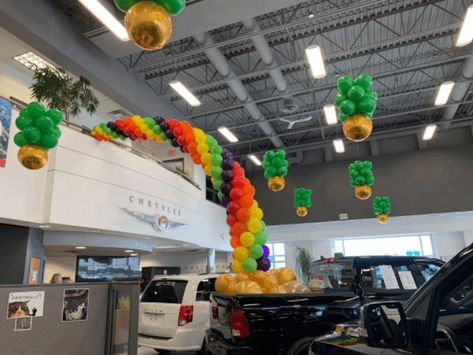 Car Dealership Balloon Decor, Balloon Craft, Balloon Crafts, End Of The Rainbow, Balloon Decor, Gold Balloons, A Truck, Car Dealership, Balloon Decorations