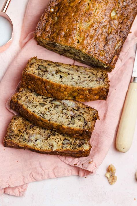 An overhead shot of a sliced loaf of banana nut bread. Grandma Banana Bread Recipe, Homemade Banana Nut Bread, Grandma Recipes, Nut Loaf, Bread Banana, Banana Nut Bread Recipe, Nut Bread Recipe, Banana Walnut Bread, Walnut Bread